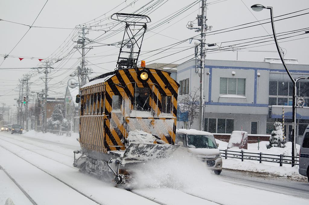 冬の函館 水彩画 路面電車 札幌の水彩色鉛筆画家○イラストレーター鈴木周作公式サイト